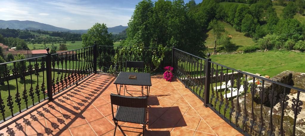 Posada De Villacarriedo Esterno foto