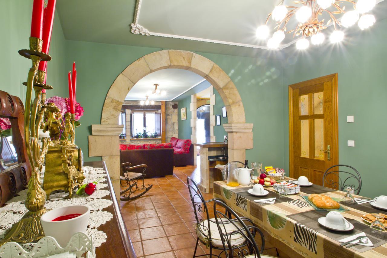Posada De Villacarriedo Esterno foto