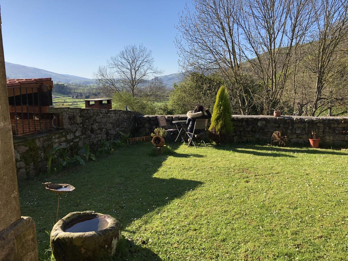 Posada De Villacarriedo Esterno foto